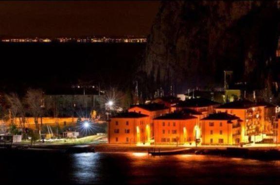 Antica Campione Rooms & Hostel Campione del Garda Zewnętrze zdjęcie